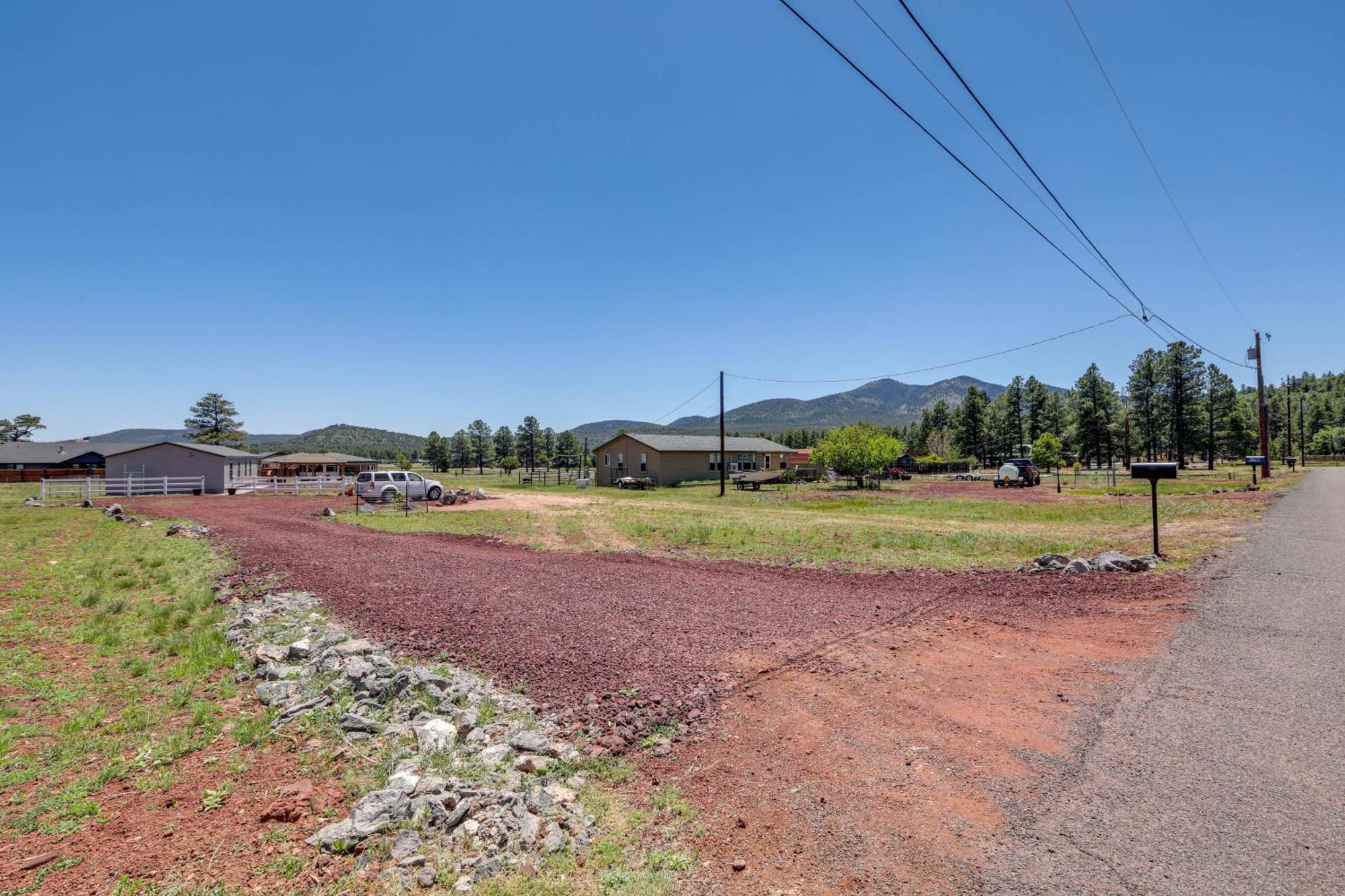 Williams Home With Fire Pit And Mountain Views! מראה חיצוני תמונה